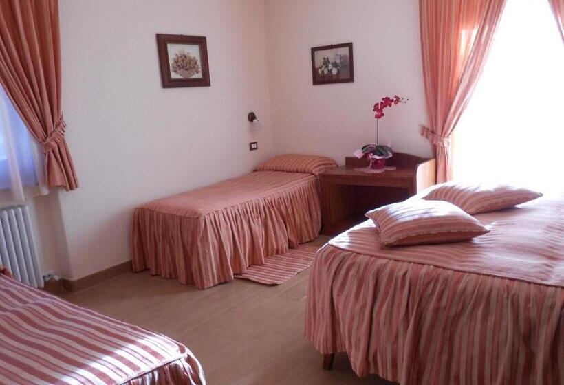 اتاق کلاسیک خانوادگی, Affittacamere Les Noyers
