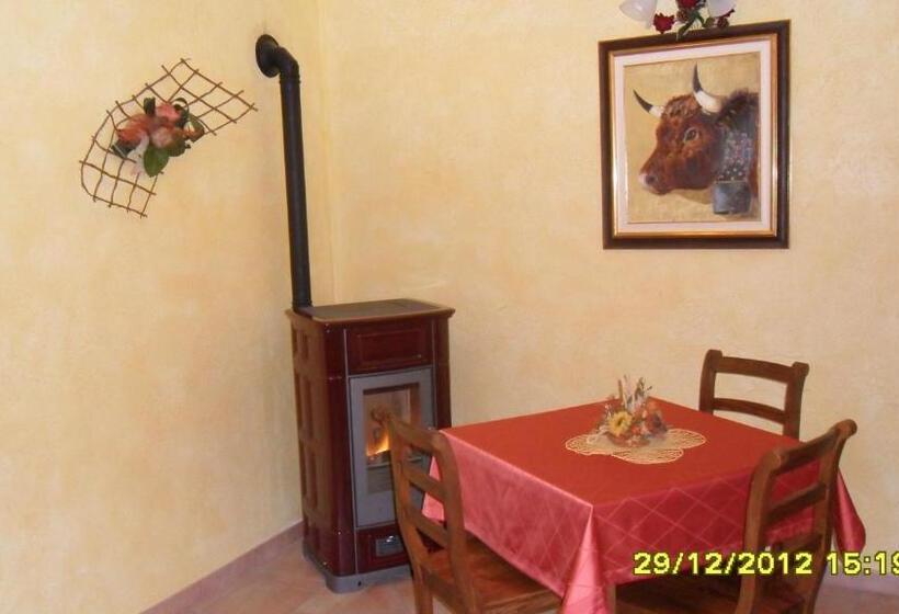 اتاق استاندارد با بالکن, Affittacamere Les Noyers
