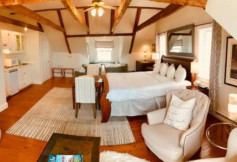 キングサイズベッドのデラックススイート, Treadwell Inn