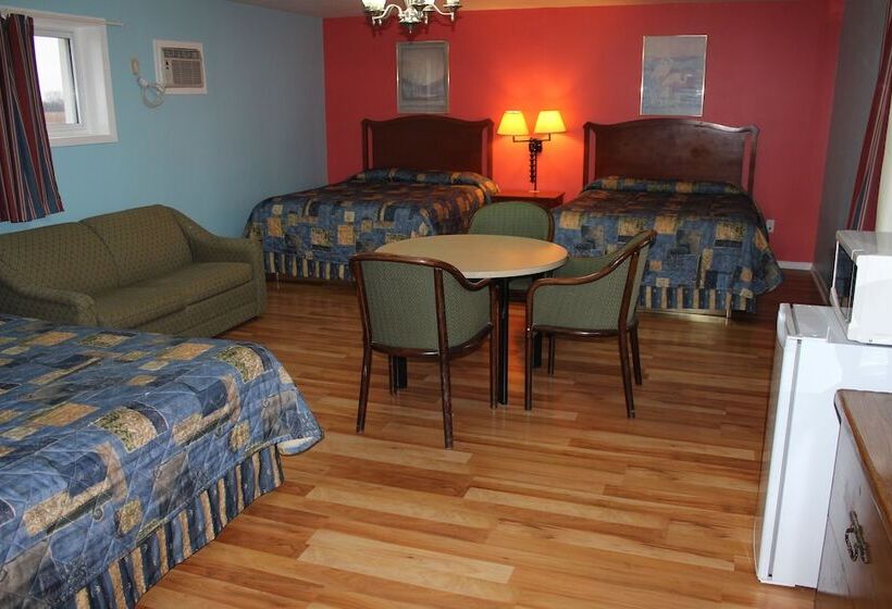 家庭间, Colonial Motel