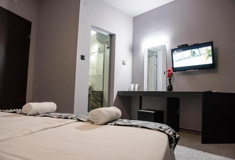 Standard Værelse King Size Seng, Central Guest Rooms