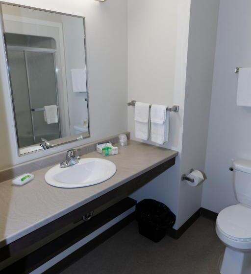 Номер Стандарт, Crossroads Inn & Suites