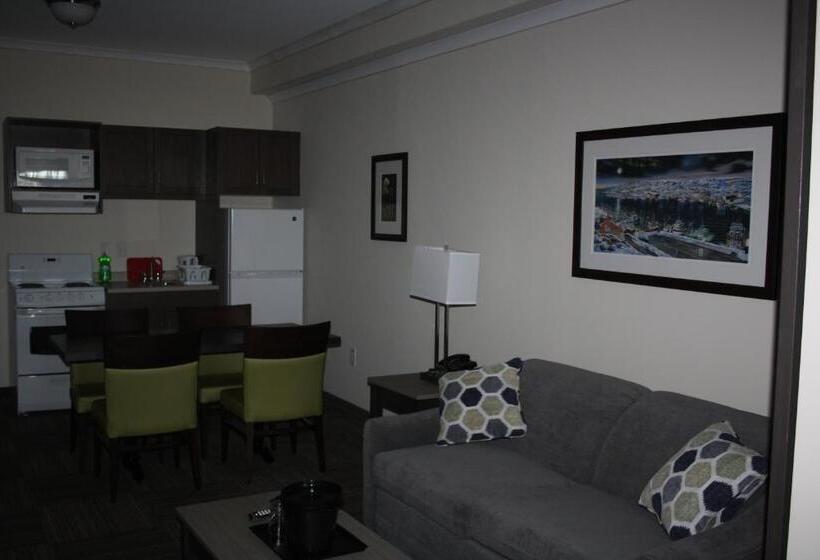 Люкс, Crossroads Inn & Suites