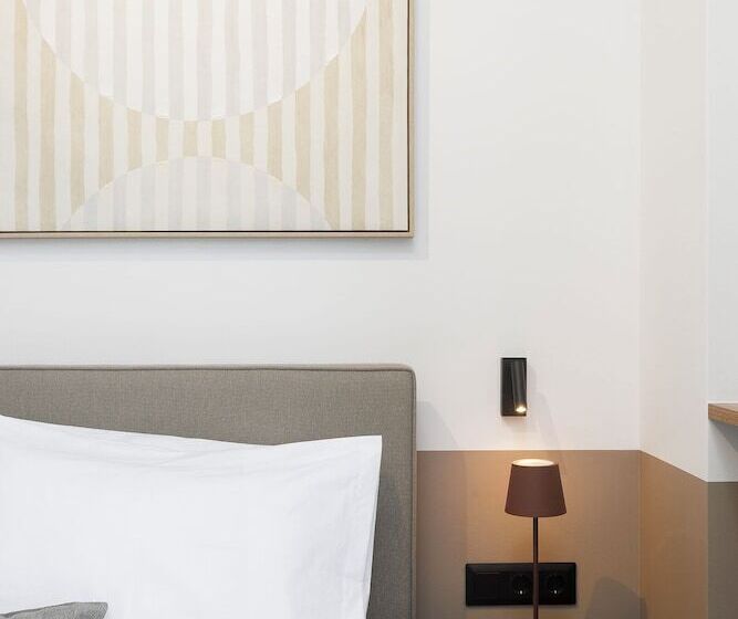 Escritório Deluxe, Ermass Modern Living Apartments