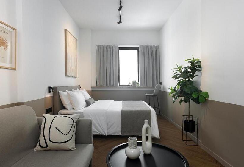 Escritório Superior, Ermass Modern Living Apartments