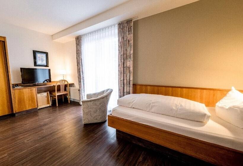 Номер Стандарт Индивидуальный с Балконом, Kurhotel San Andreas