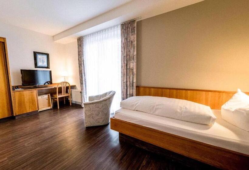 Номер Стандарт Индивидуальный с Балконом, Kurhotel San Andreas