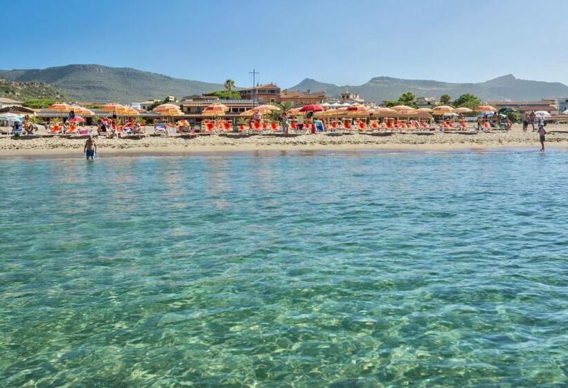 オーシャンビュースイート, Residence With Private Beach In Bosa Marina Just 100 Meters From The Sea