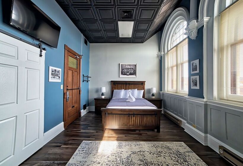 Family Suite, City Hall Grand