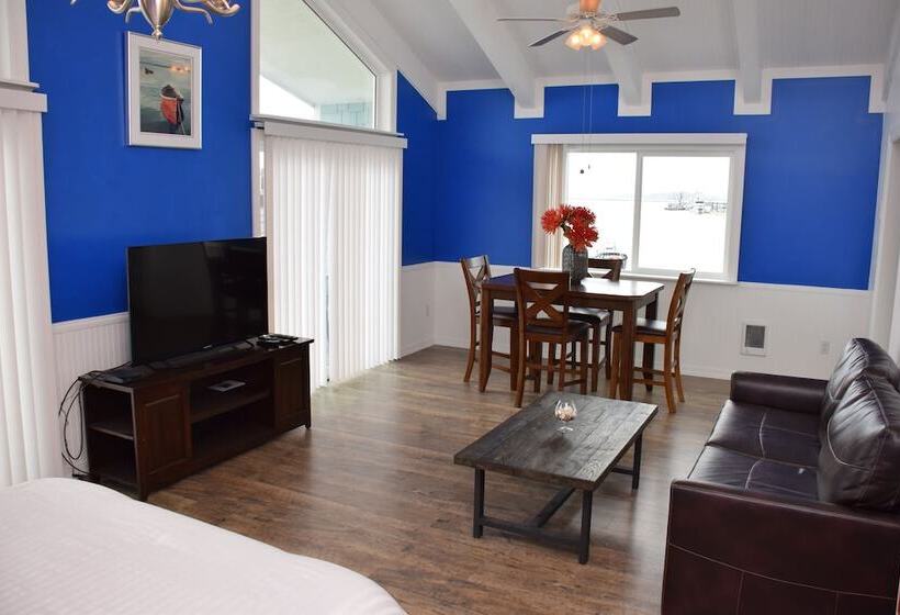 جناح, Longliner Lodge And Suites