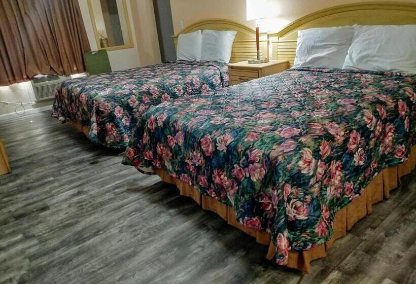 패밀리 스위트, Travelers Inn Clearwater