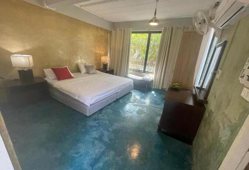 Номер Стандарт, Golden Mango House