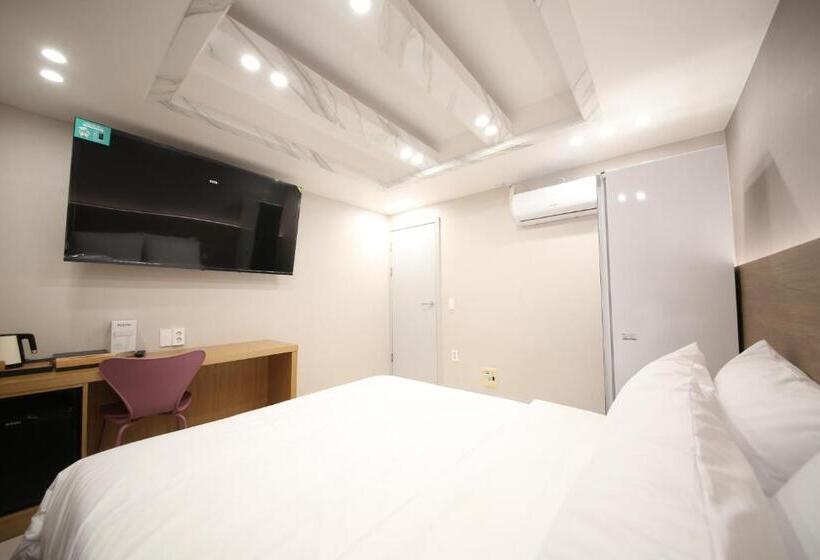 اتاق استاندارد, Calm Rest Hotel Masan