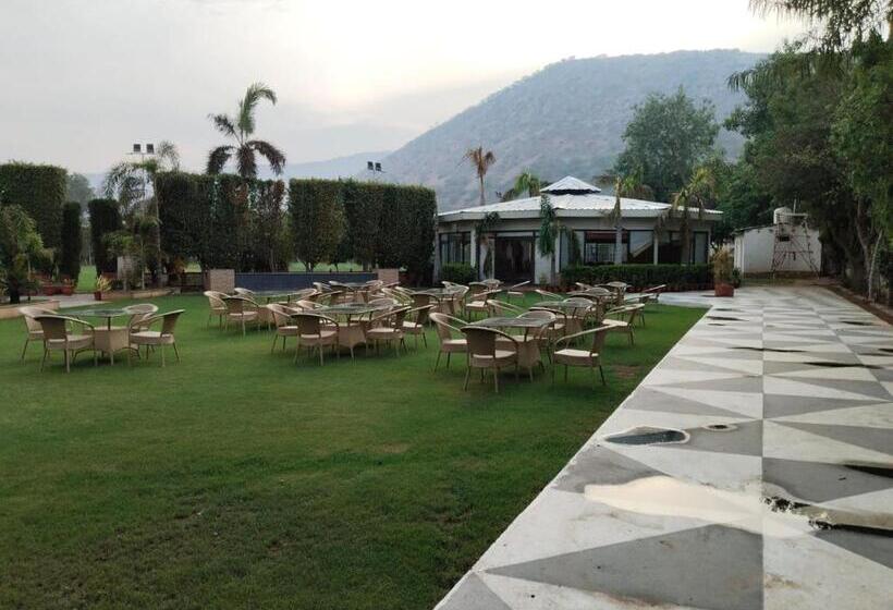 带山景的复式房间, Sagar Resort