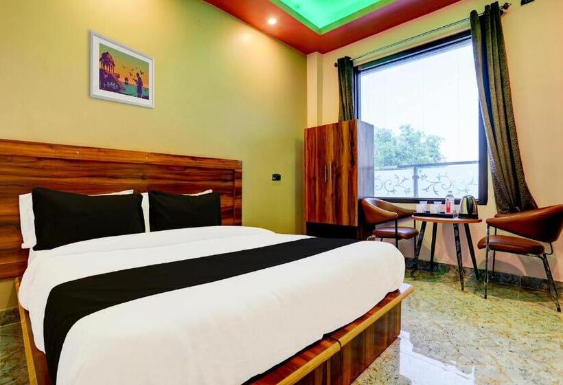 Трехместный Номер Классика, Oyo Hotel El Dorado
