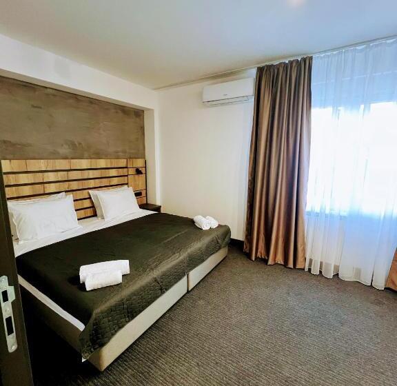 سوییت, Sremsky Inn
