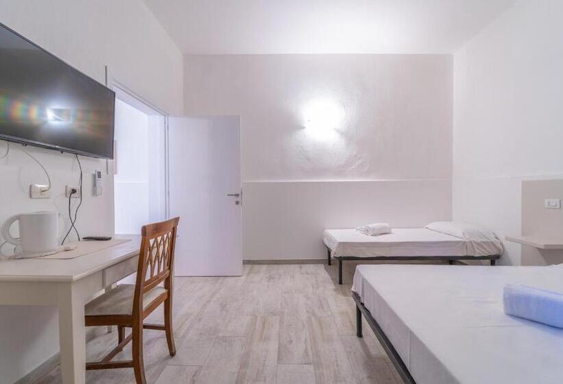 Quarto Quádruplo Deluxe, Brorent Michela Coastl Rooms