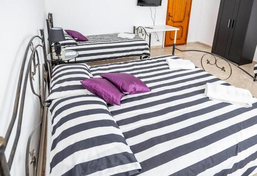 اتاق استاندارد چهار تخته, Villa D Angelo
