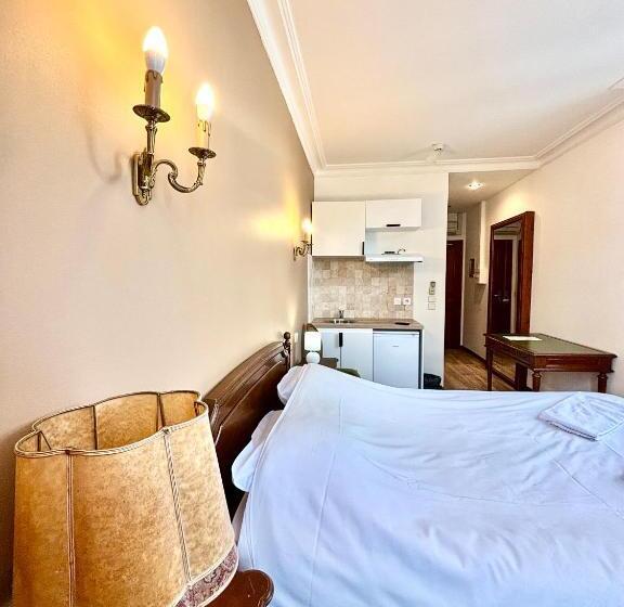 Номер Стандарт, Hôtel Albert 1er