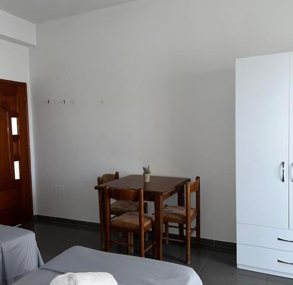 4인용 스탠다드 룸, Guest House L&b