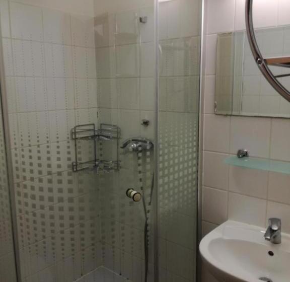 标准三人间, Springfield Private Hostel