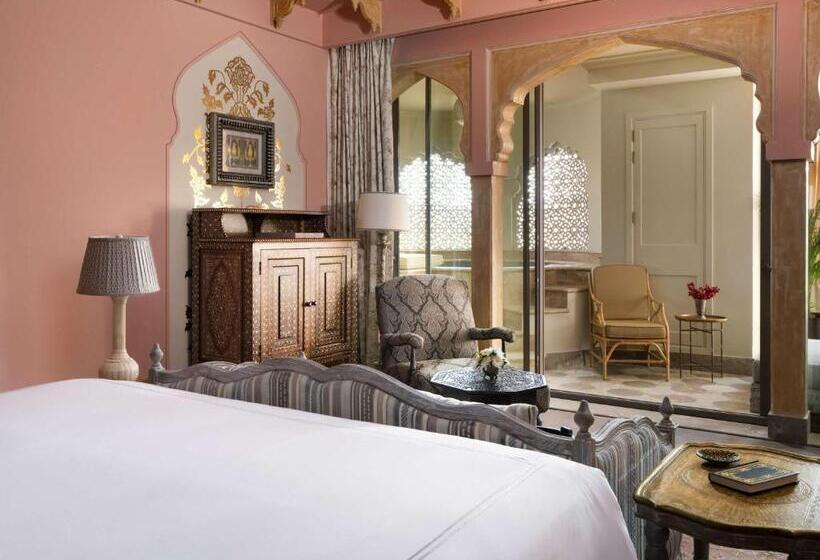 带大床的标准间, Raffles Jaipur