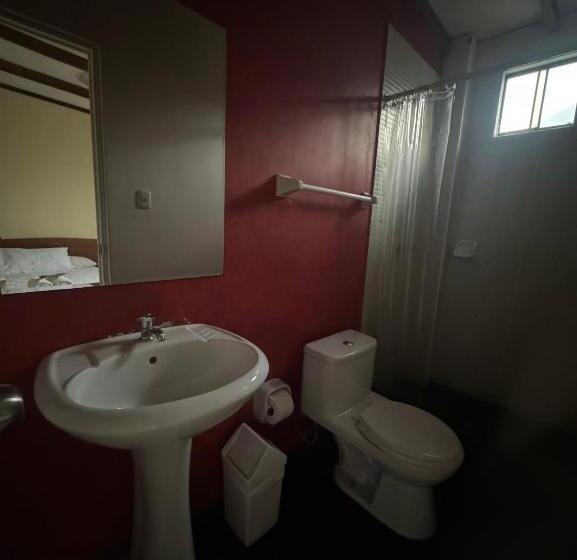 اتاق لوکس, Villa Alegre Cieneguilla Perú