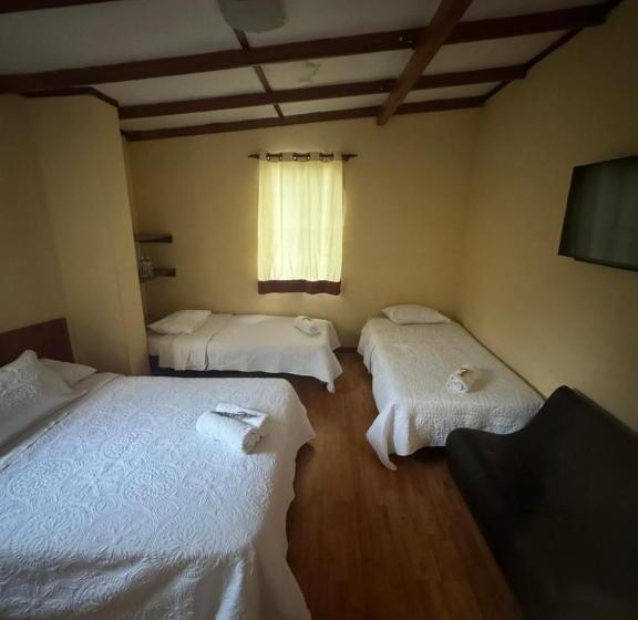 اتاق کلاسیک چهارنفره, Villa Alegre Cieneguilla Perú