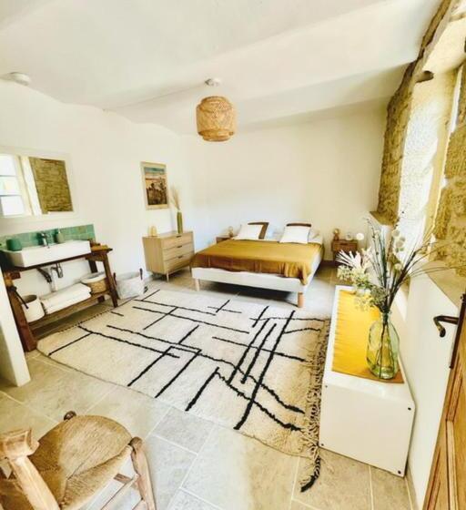 Студия Deluxe, Domaine En Pierre Avec Piscine Et Jacuzzi Au Mas Lucia