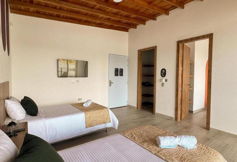 디럭스 4인 룸, Viajero Guatapé Hostel & Lake Club