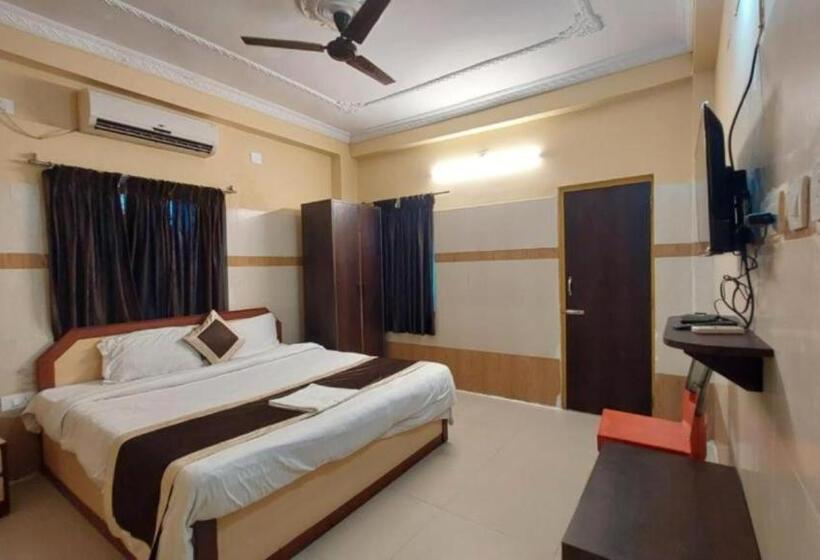 Номер Deluxe Кровать Кинг, Star Inn Sea View Hotel Lift Facilities  Excellent Choice Of Travellers  Best Seller By Morservice