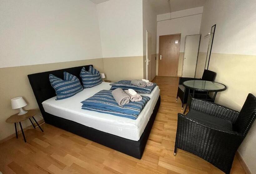 Номер Стандарт, Doppelzimmer Mit Bad 9