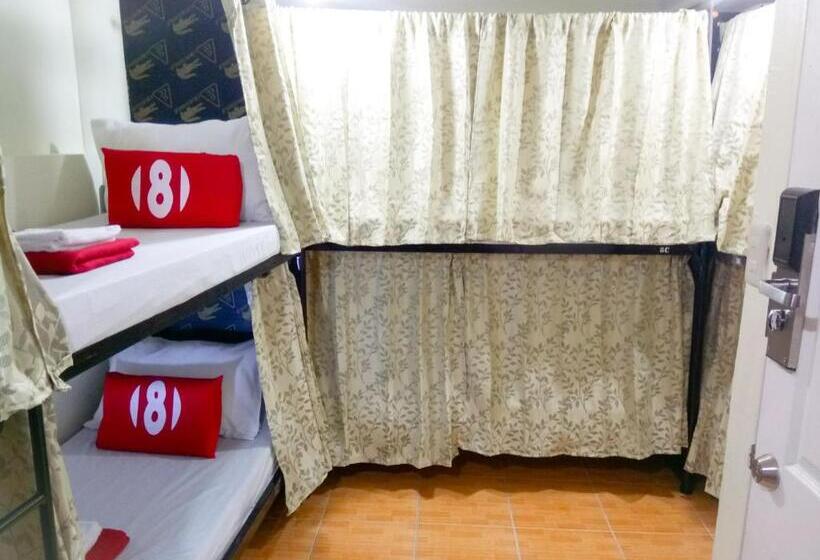 Cama em Quarto Compartilhado, 8hostel