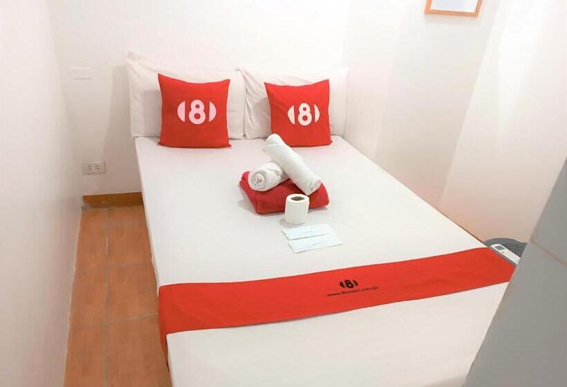 Quarto Economy, 8hostel