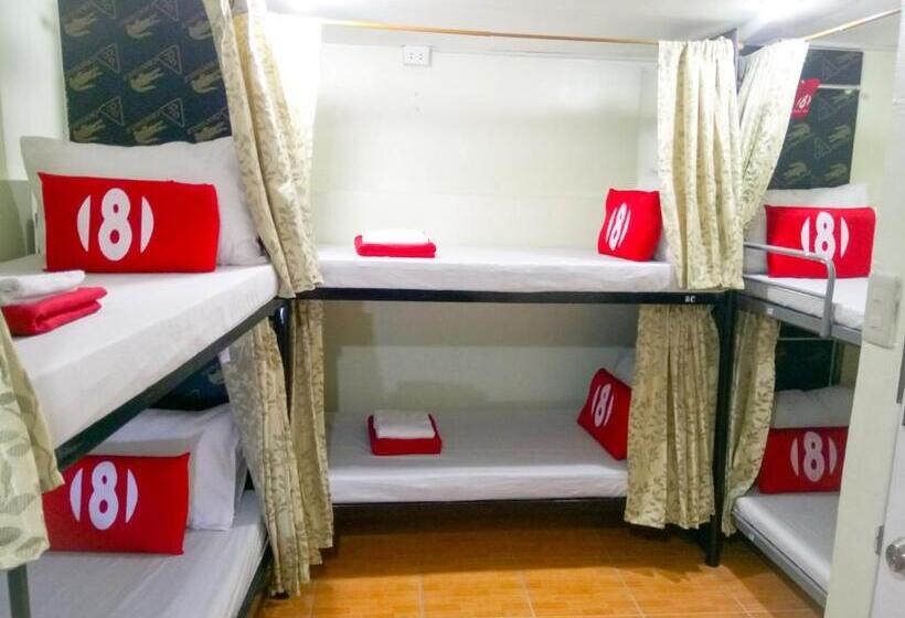 Cama em Quarto Compartilhado, 8hostel