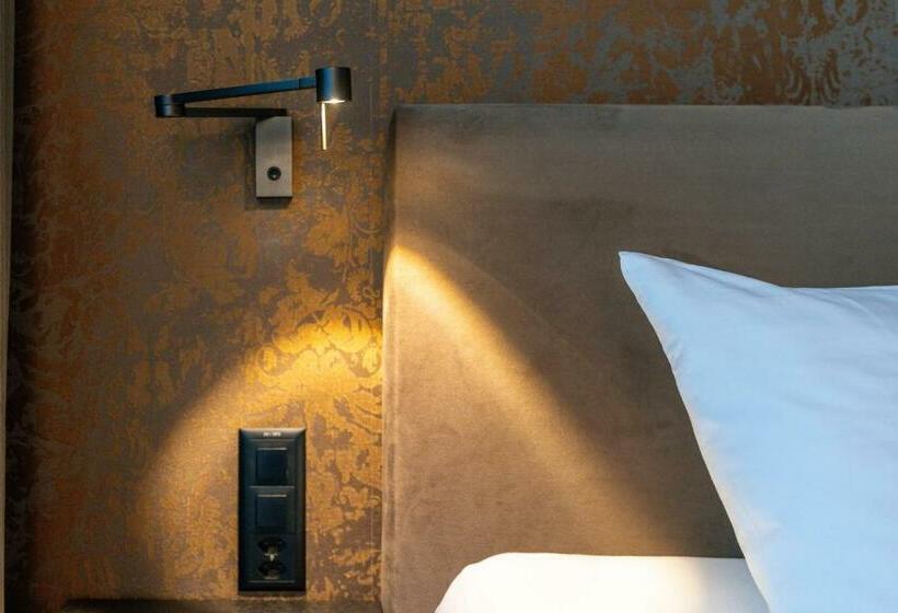 Полулюкс, B Smart Hotel Widnau