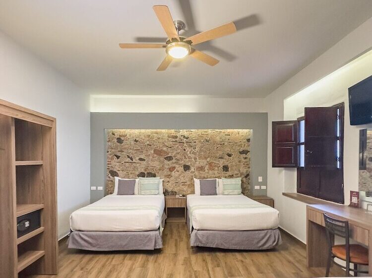 Quarto Familiar, Hidalgo