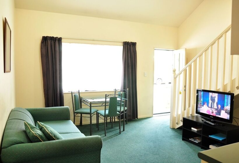 Апартаменты 2 Спальни, O Reillys Motel
