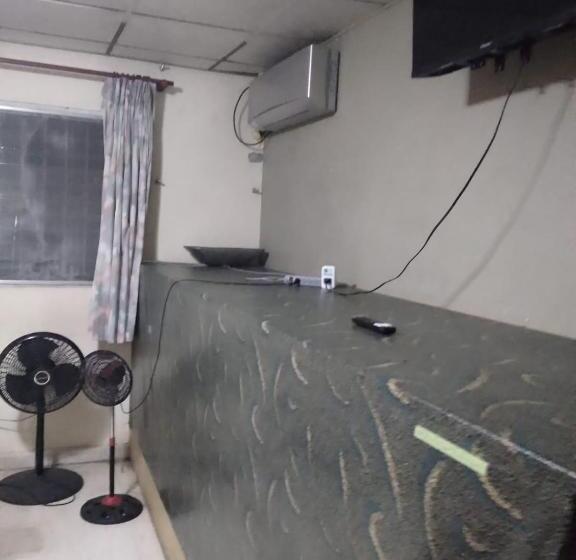 Quarto Economy, Pacasa Hostel
