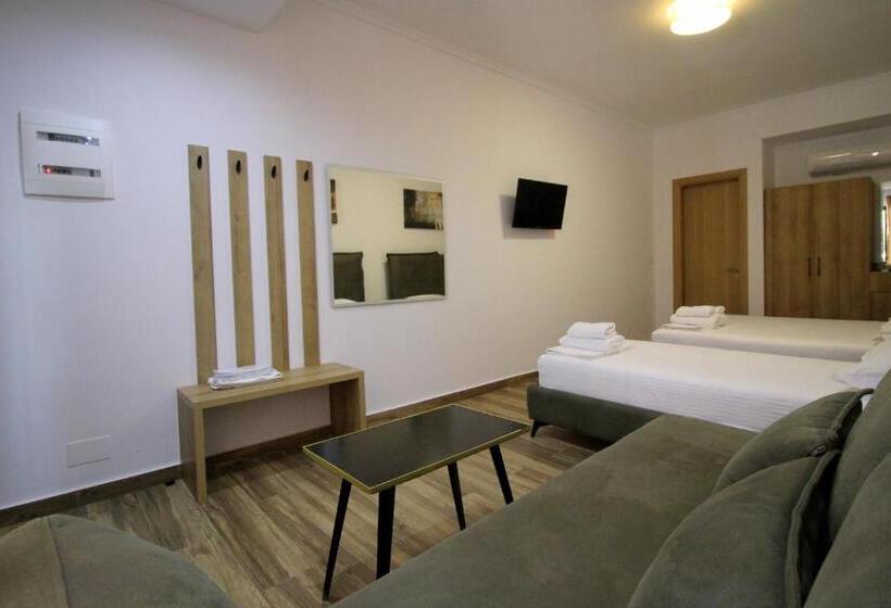バルコニー付スタンダード４ベッドルーム, Ortus Rooms