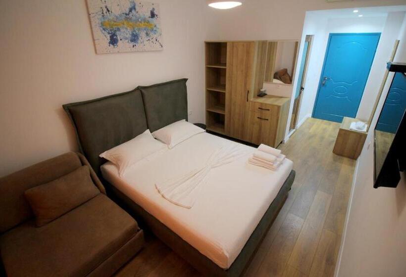 バルコニー付きスタンダードルーム, Ortus Rooms