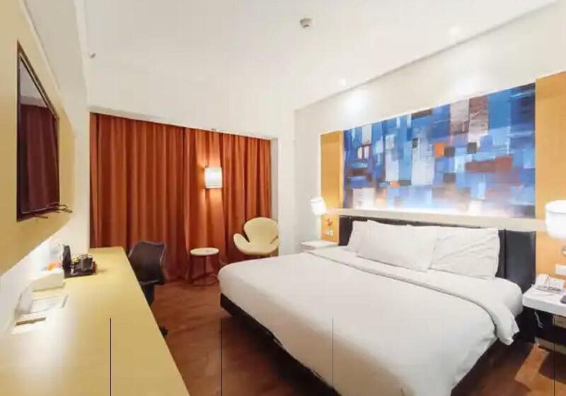 Номер Superior, Brits Hotel Karawang