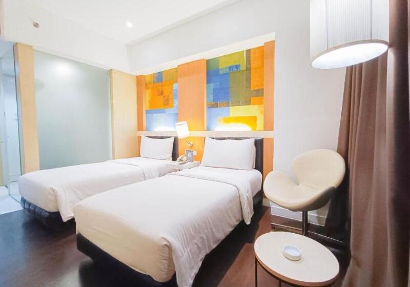 Номер Superior, Brits Hotel Karawang