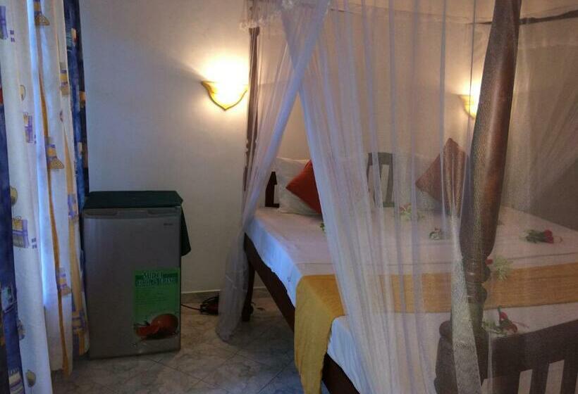 Трехместный Номер Deluxe, White Bridge House & Resort