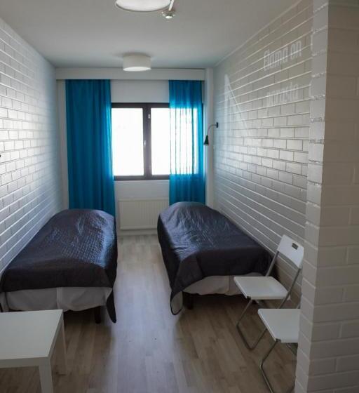 اتاق استاندارد با سرویس بهداشتی مشترک, Outdoor Hostel Laajis