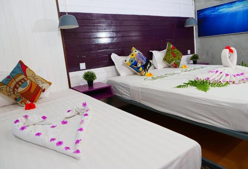 اتاق خانوادگی با چشم‌انداز دریا, Sandy Beach Bungalows