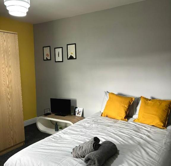 Номер Стандарт Трехместный, Croft House