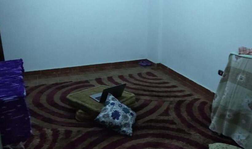 اتاق استاندارد, العجمي 21