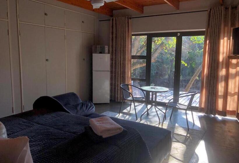 חדר סטנדרט עם מרפסת, Esibayeni Guesthouse
