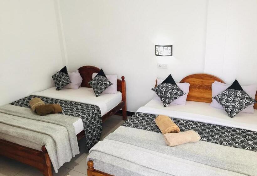 اتاق لوکس سه تخته, Polo Region Rest Inn